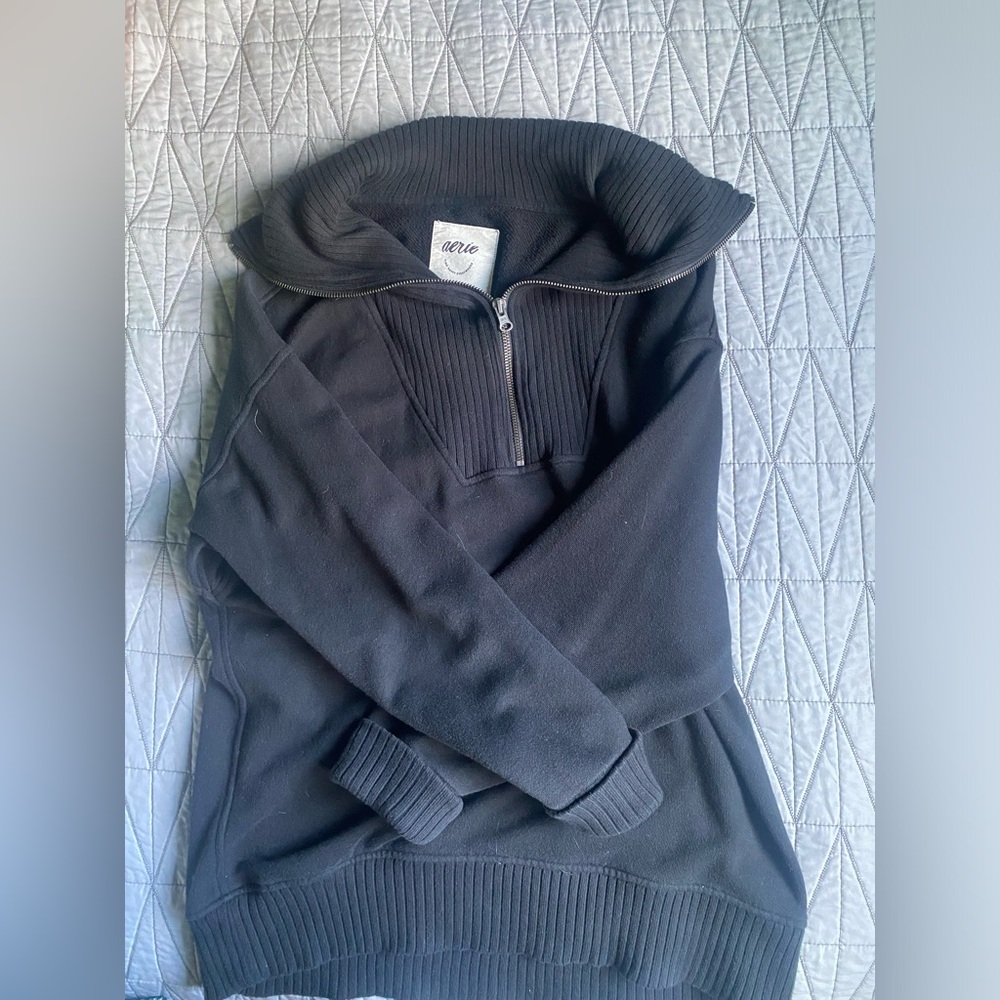 Aerie black quarter zip, size XS/S